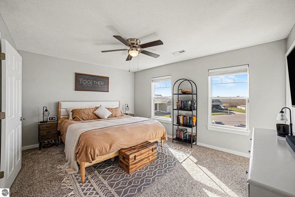 Image 13 of property listing at 158 Jade Court, Alma, MI 48801