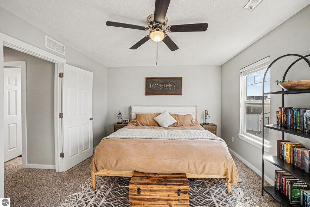 Image 14 of property listing at 158 Jade Court, Alma, MI 48801