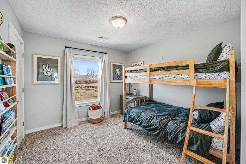 Image 16 of property listing at 158 Jade Court, Alma, MI 48801