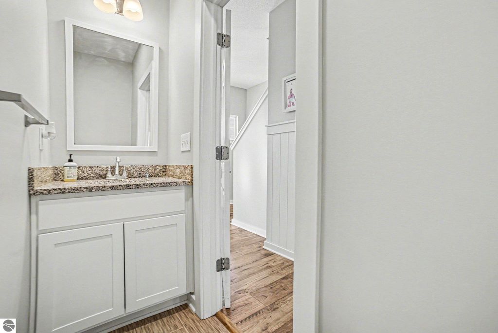 Image 20 of property listing at 158 Jade Court, Alma, MI 48801