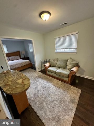 10006 GREEN FOREST DR, Hyattsville, MD 20783