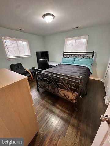 10006 GREEN FOREST DR, Hyattsville, MD 20783