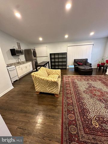 10006 GREEN FOREST DR, Hyattsville, MD 20783