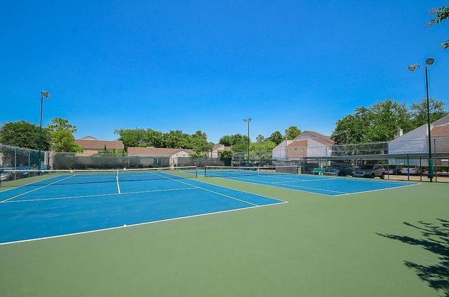 7950 N Stadium Drive 236, Houston, TX 77030