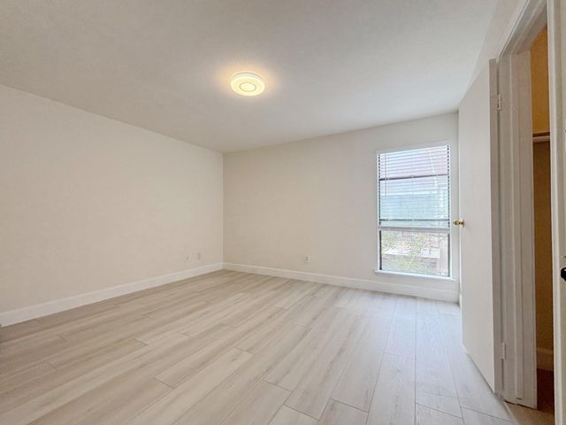 7950 N Stadium Drive 236, Houston, TX 77030