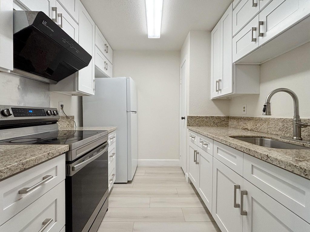 7950 N Stadium Drive 236, Houston, TX 77030