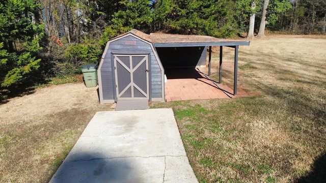 419 Forest Lane Dr, Gaffney, SC 29340