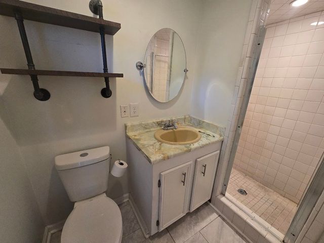 419 Forest Lane Dr, Gaffney, SC 29340