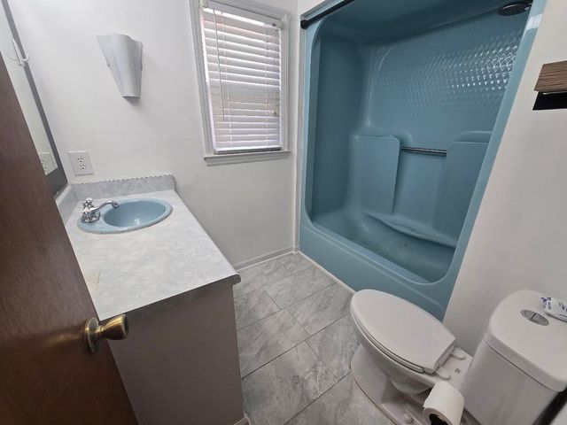 419 Forest Lane Dr, Gaffney, SC 29340