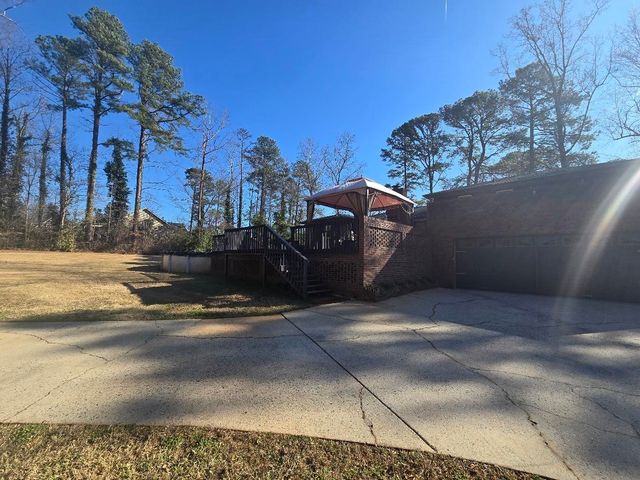 419 Forest Lane Dr, Gaffney, SC 29340