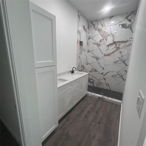 138 Blushing DR, Cedar Creek, TX 78612