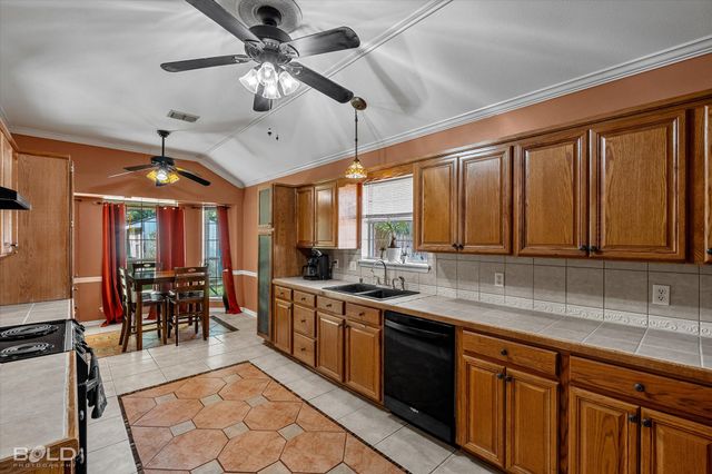 122 Ragan Lane, Haughton, LA 71037