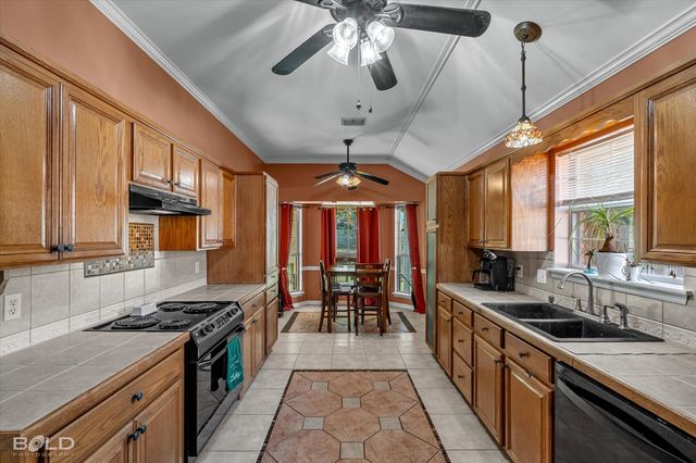 122 Ragan Lane, Haughton, LA 71037