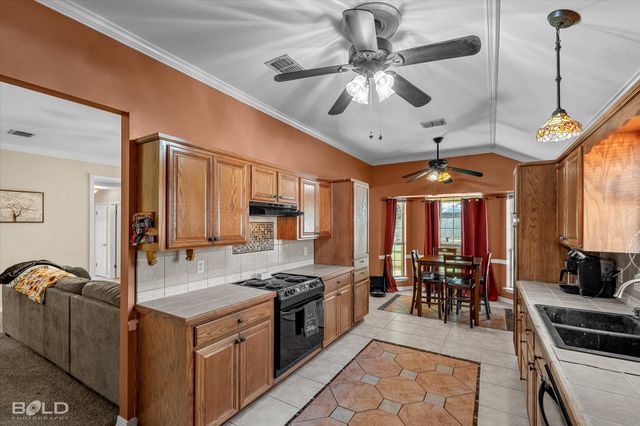 122 Ragan Lane, Haughton, LA 71037