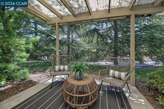 1316 Singingwood Ct 2, Walnut Creek, CA 94595
