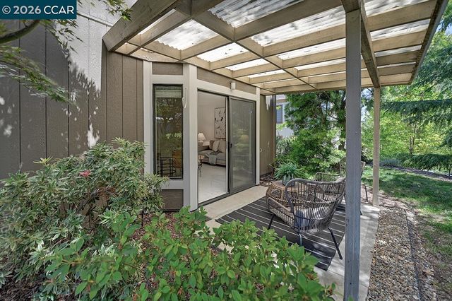 1316 Singingwood Ct 2, Walnut Creek, CA 94595