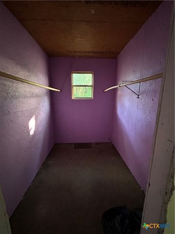 701 E River Street, Victoria, TX 77901