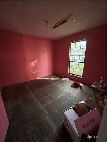 701 E River Street, Victoria, TX 77901