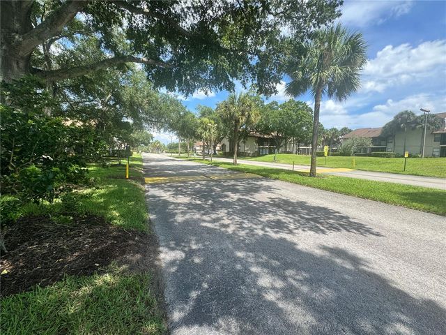 3118 S SEMORAN BOULEVARD N2, Orlando, FL 32822