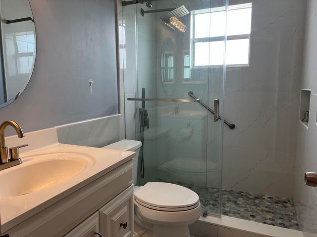 424 Saxony, Delray Beach, FL 33446