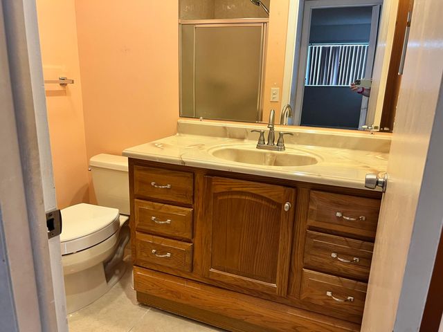 424 Saxony, Delray Beach, FL 33446