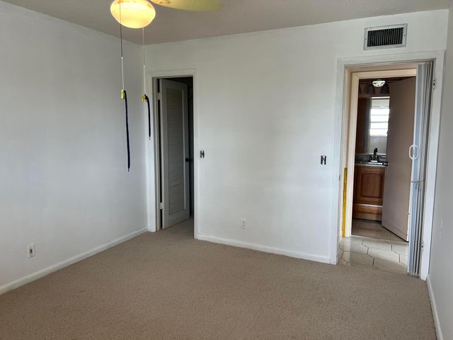 424 Saxony, Delray Beach, FL 33446