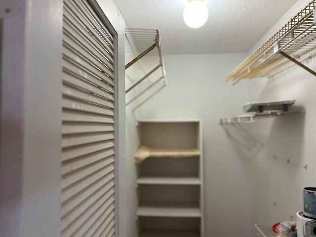 424 Saxony, Delray Beach, FL 33446