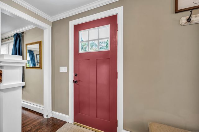 18 Holly Lane, Wallingford, CT 06492