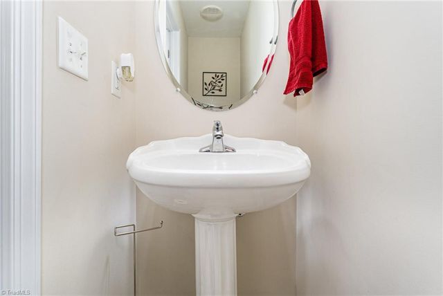 5003 Lonita Street, Greensboro, NC 27407