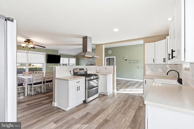 161 MOORING ROAD, Manahawkin, NJ 08050