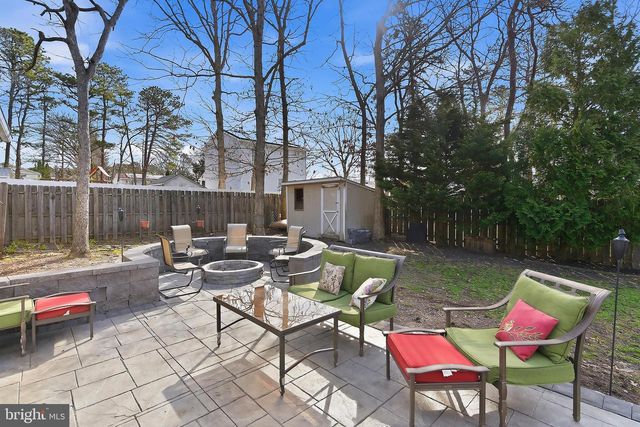161 MOORING ROAD, Manahawkin, NJ 08050