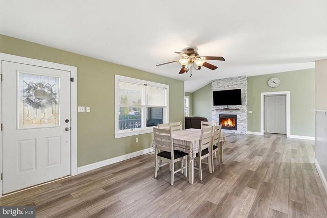 161 MOORING ROAD, Manahawkin, NJ 08050