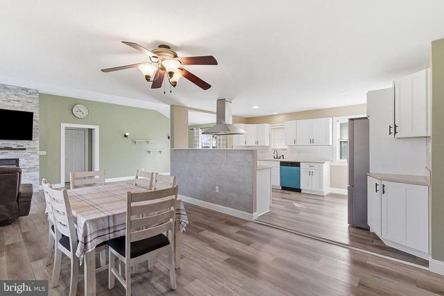 161 MOORING ROAD, Manahawkin, NJ 08050