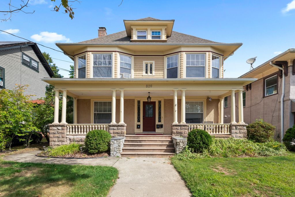 809 Edgewood Avenue, New Haven, CT 06515