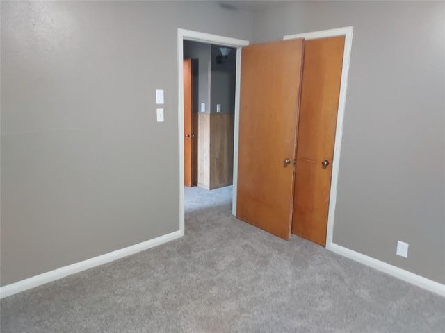 1008 Meadowlane Street, Angleton, TX 77515