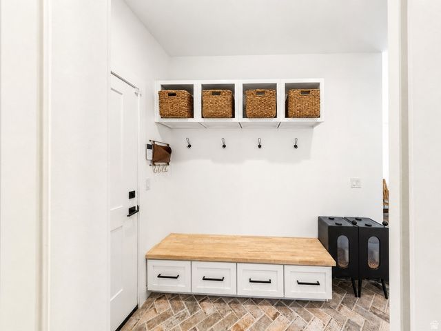 186 E 3900 N, North Ogden, UT 84414