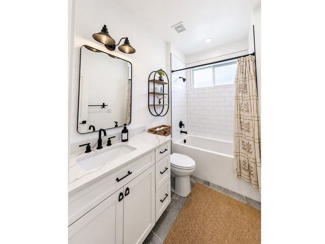 186 E 3900 N, North Ogden, UT 84414