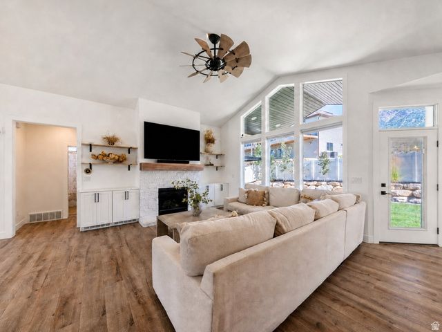 186 E 3900 N, North Ogden, UT 84414