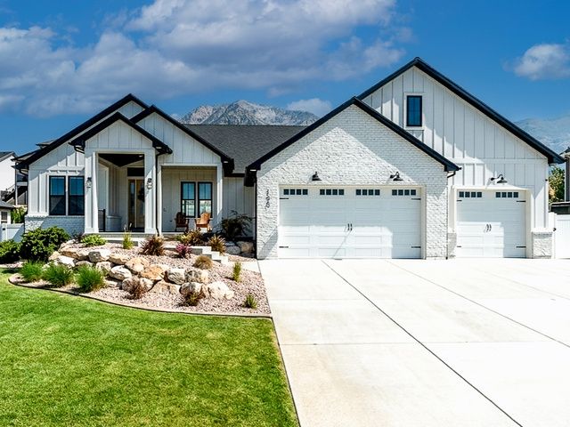 186 E 3900 N, North Ogden, UT 84414