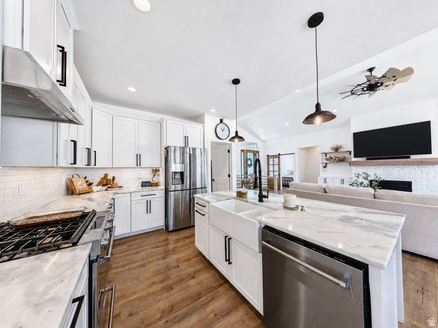 186 E 3900 N, North Ogden, UT 84414
