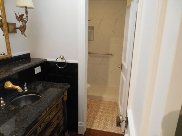 3501 Greystone DR 3501, Austin, TX 78731