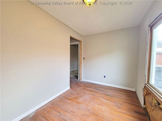 502 William Street, Cedar Grove, WV 25039