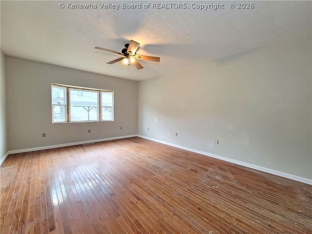 502 William Street, Cedar Grove, WV 25039