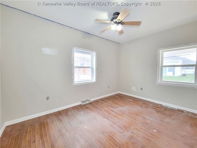 502 William Street, Cedar Grove, WV 25039