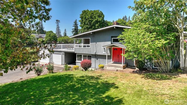 2200 NE 24th Street, Renton, WA 98056
