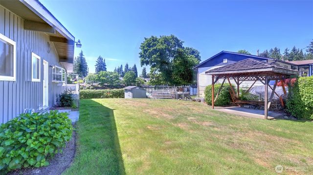2200 NE 24th Street, Renton, WA 98056