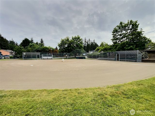 2200 NE 24th Street, Renton, WA 98056