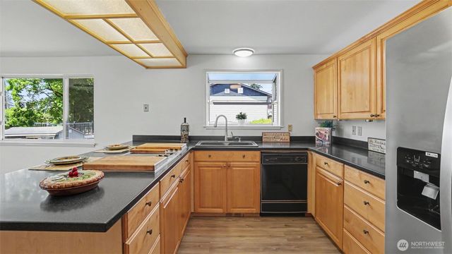 2200 NE 24th Street, Renton, WA 98056