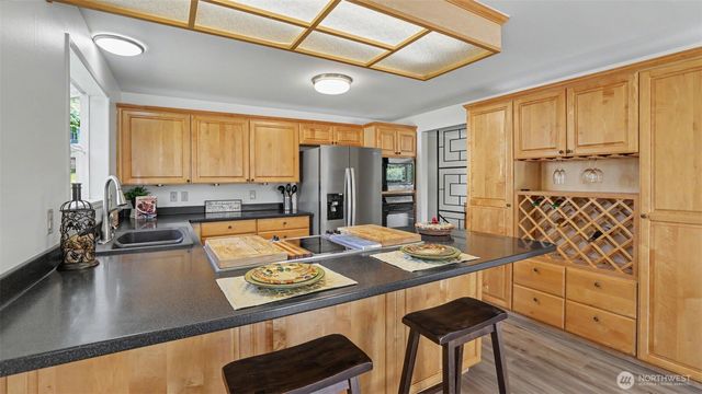 2200 NE 24th Street, Renton, WA 98056
