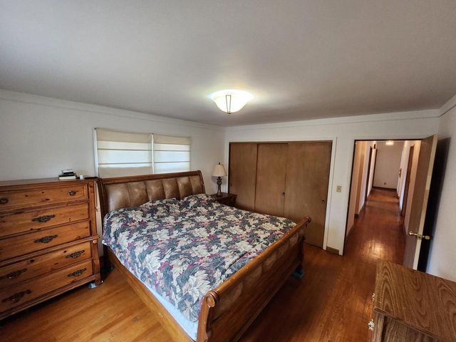 3015 S 35th STREET, Milwaukee, WI 53215